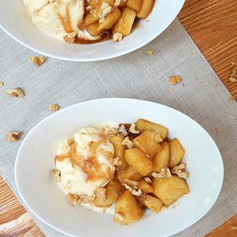 Elsie’s Homemade Spiced Apples and Cream